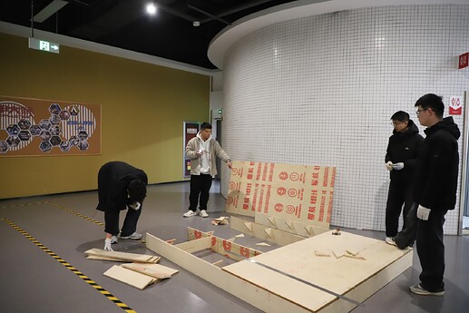 倔强的“工头”